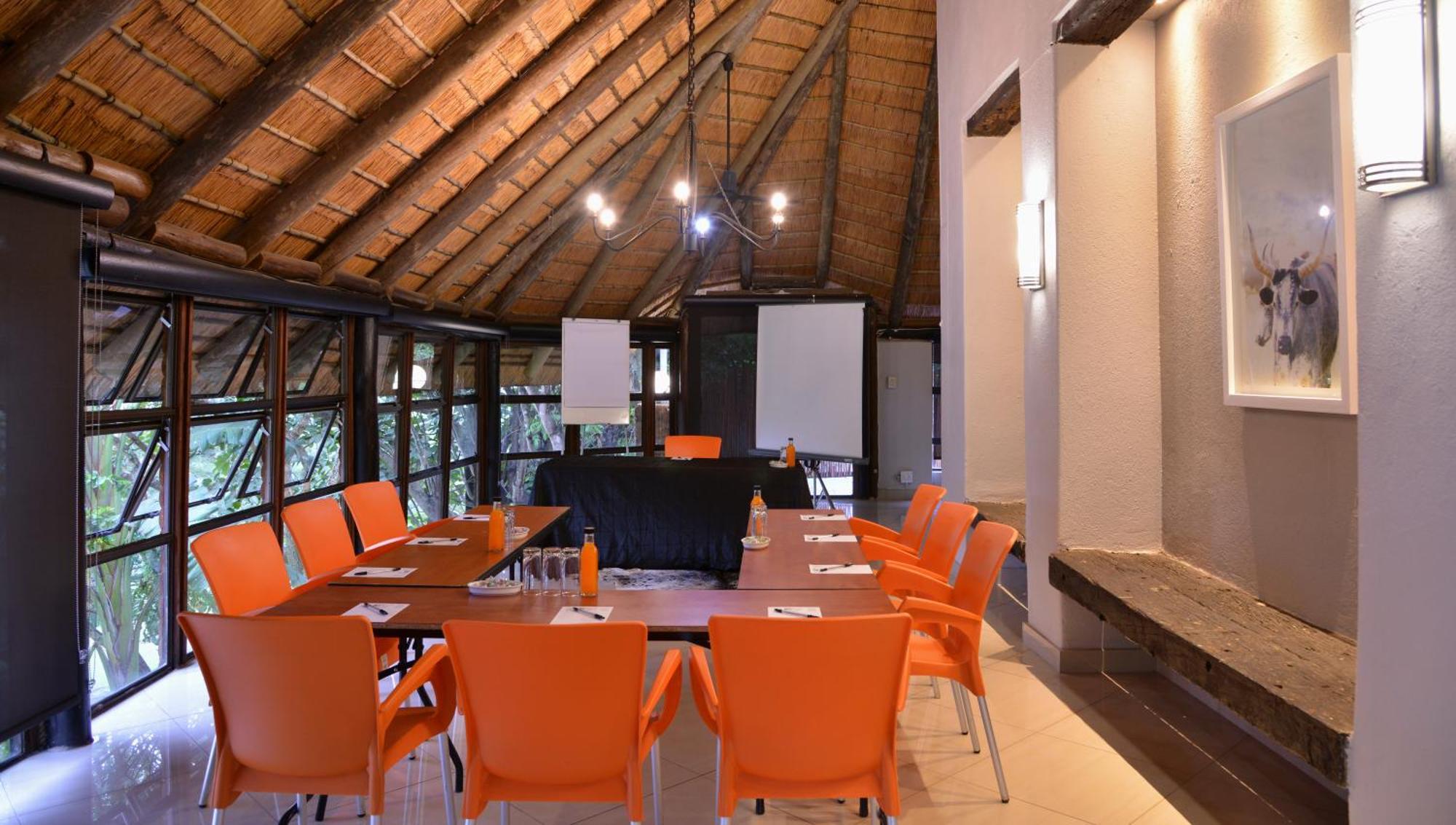 Ebundu Lodge Уайт-Ривер Экстерьер фото